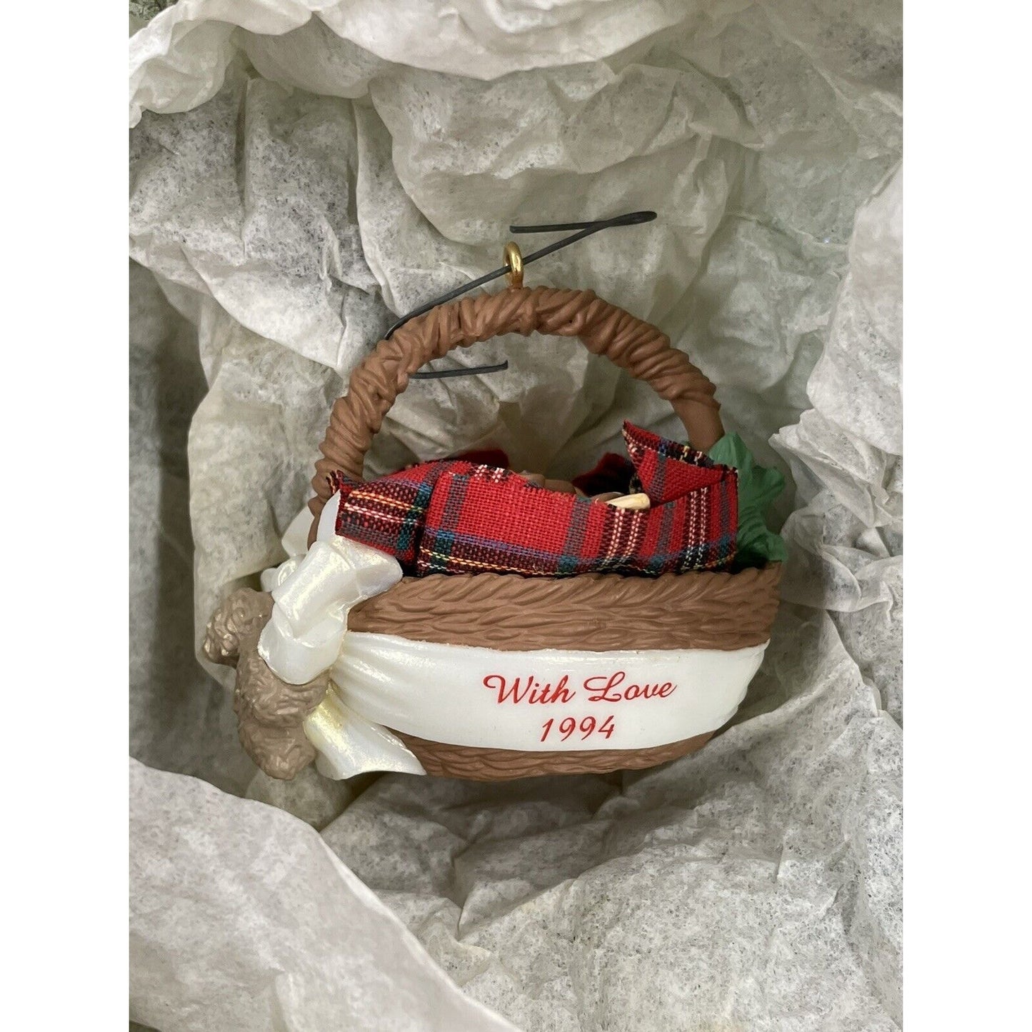 1994 Hallmark Keepsake Handcrafted Ornament Grandmother Basket Gingerbread Plaid